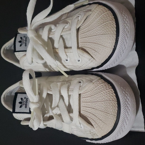 Adidas shoes - Picture 2 of 10